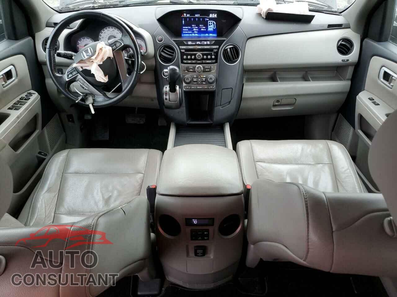 HONDA PILOT 2015 - 5FNYF4H59FB017592