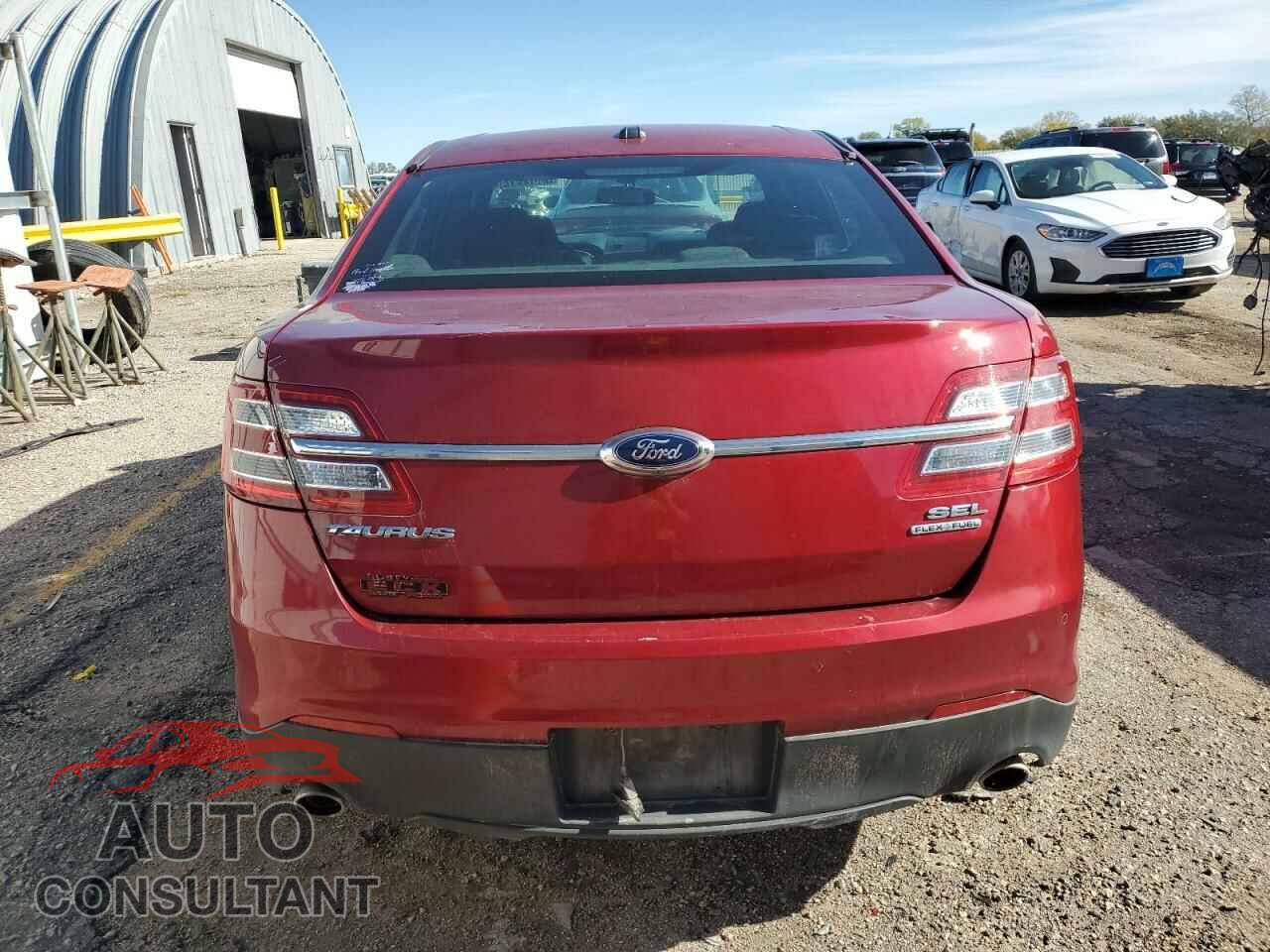 FORD TAURUS 2015 - 1FAHP2E82FG100647