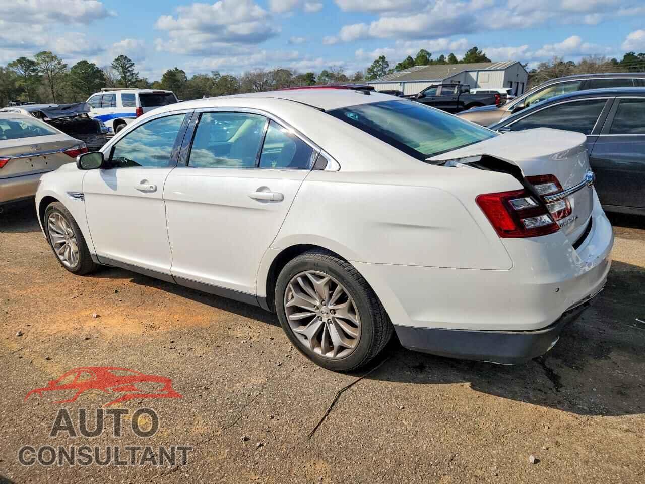 FORD TAURUS 2017 - 1FAHP2F81HG108336