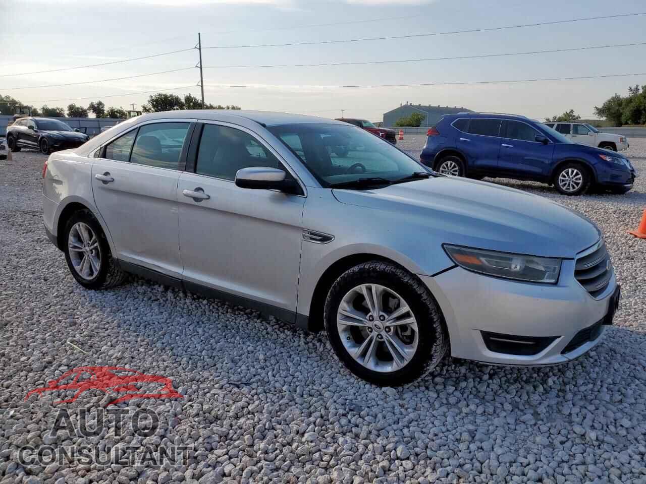 FORD TAURUS 2015 - 1FAHP2E85FG106961