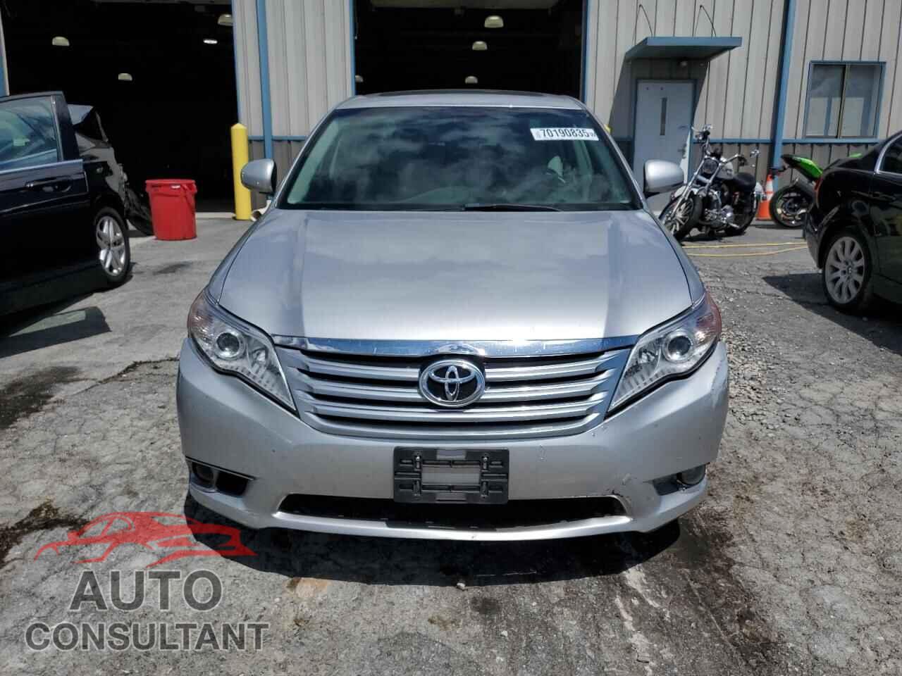 TOYOTA AVALON 2012 - 4T1BK3DB6CU442144