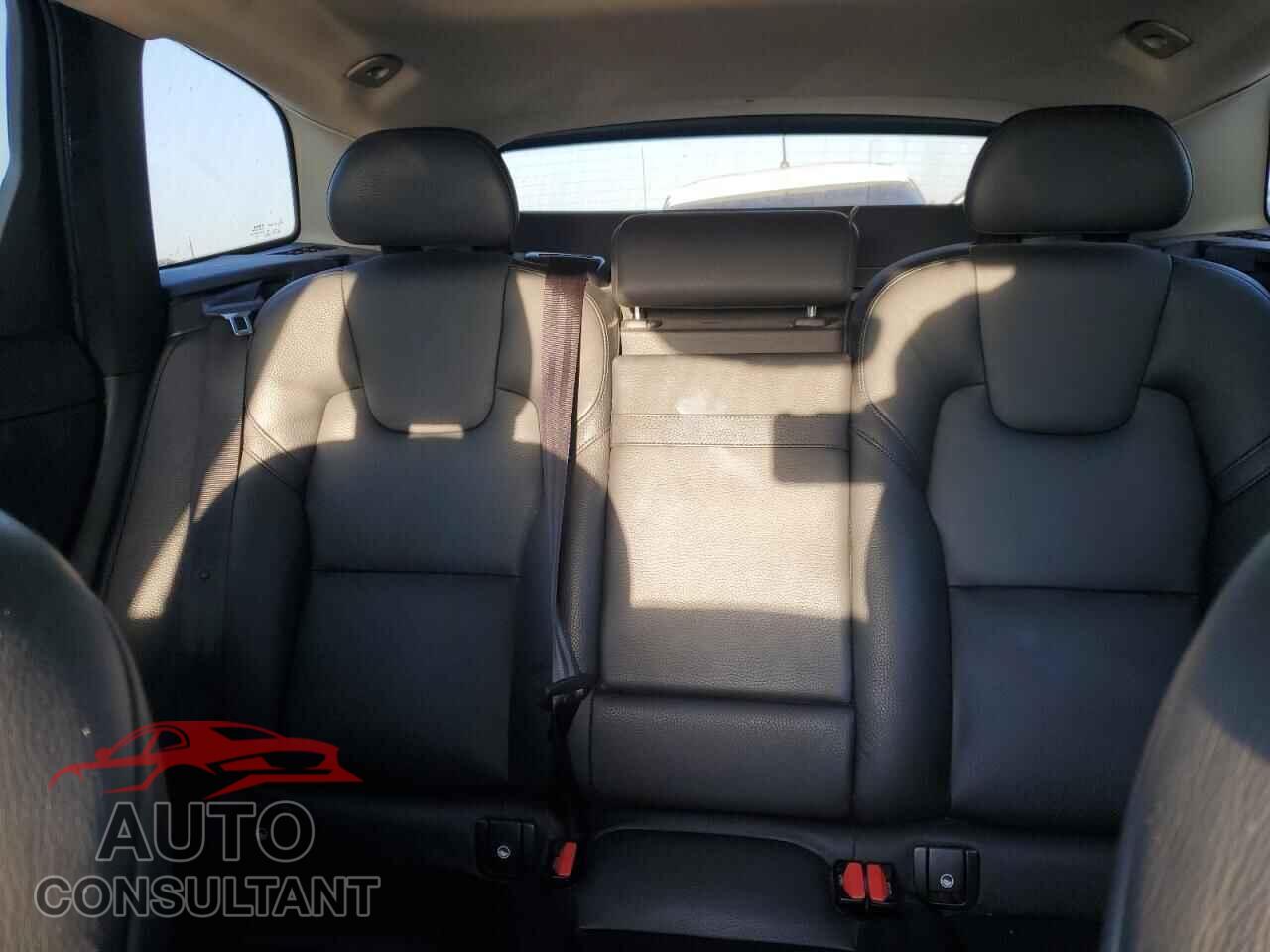 VOLVO XC60 2019 - LYV102DK4KB224549