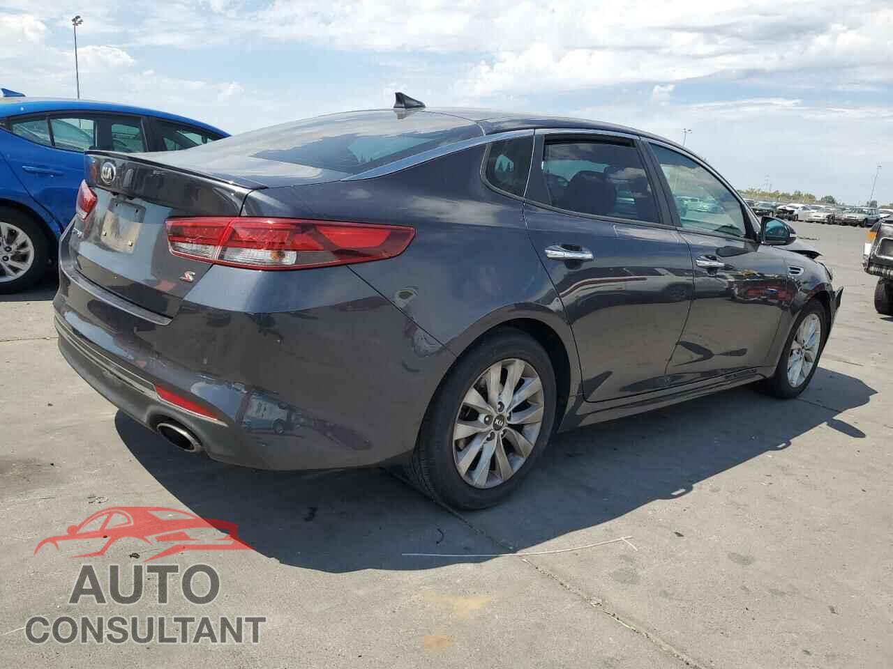 KIA OPTIMA 2018 - 5XXGT4L3XJG182499