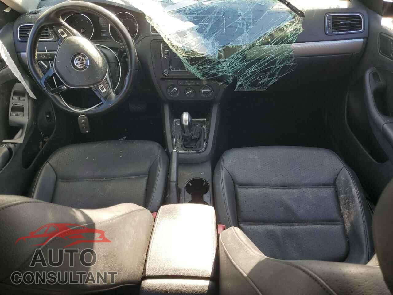 VOLKSWAGEN JETTA 2017 - 3VWDB7AJ0HM222653