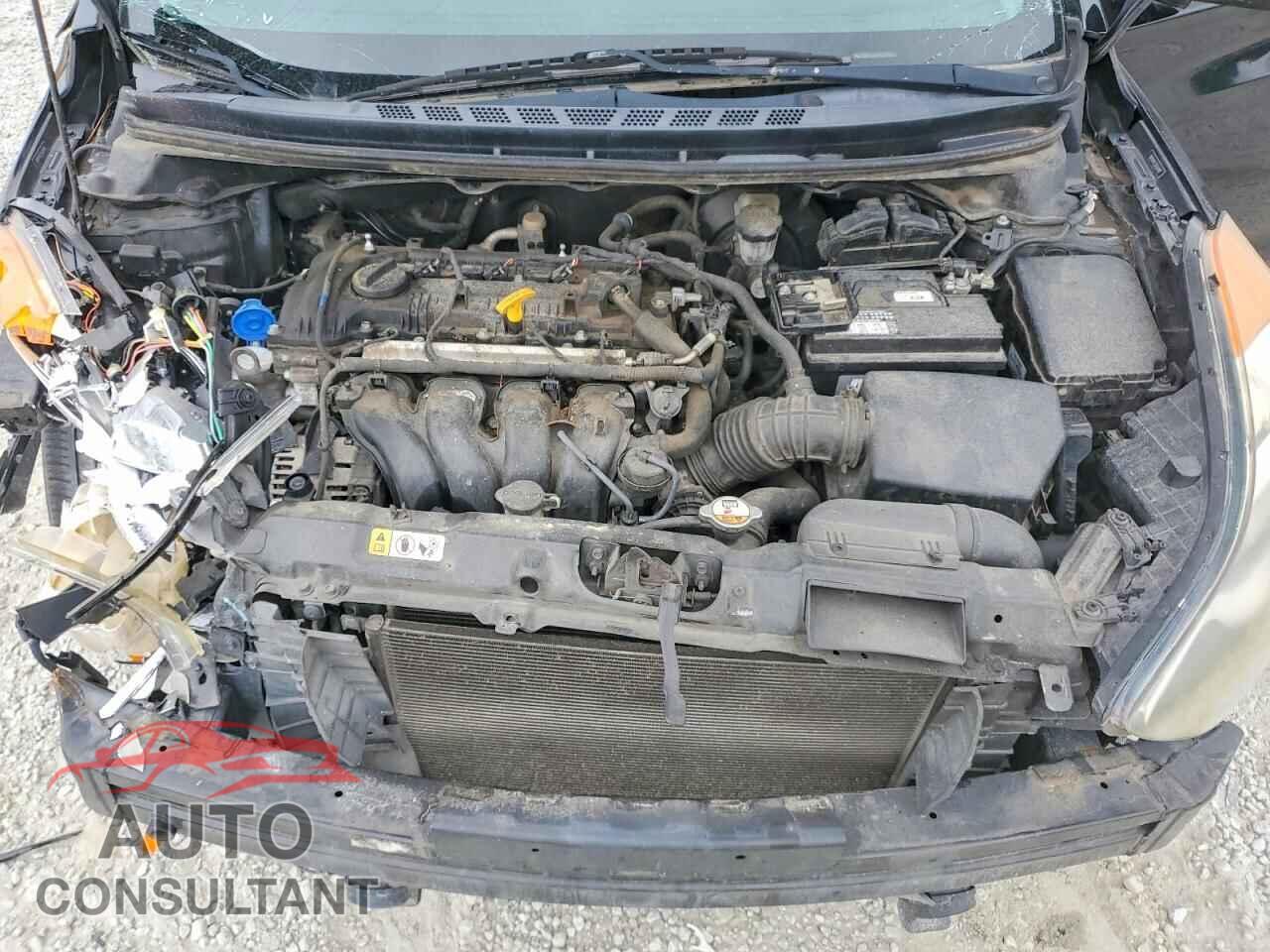HYUNDAI ELANTRA 2013 - 5NPDH4AE7DH304981