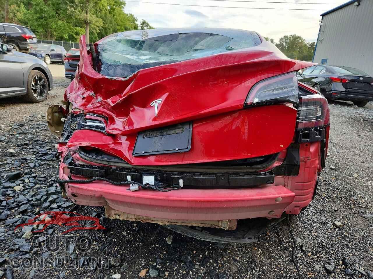 TESLA MODEL 3 2022 - 5YJ3E1EA8NF371518