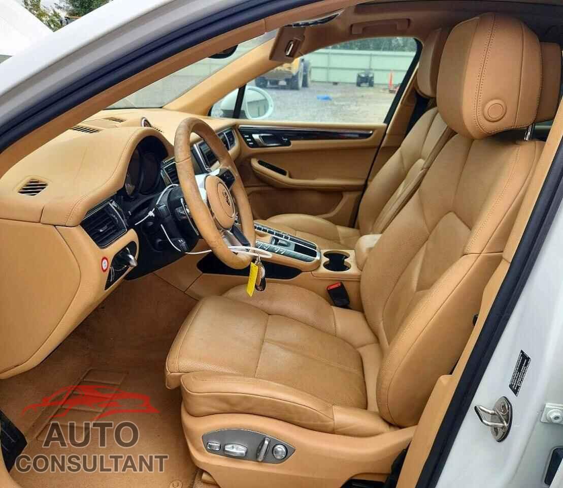 PORSCHE MACAN 2015 - WP1AB2A58FLB74277