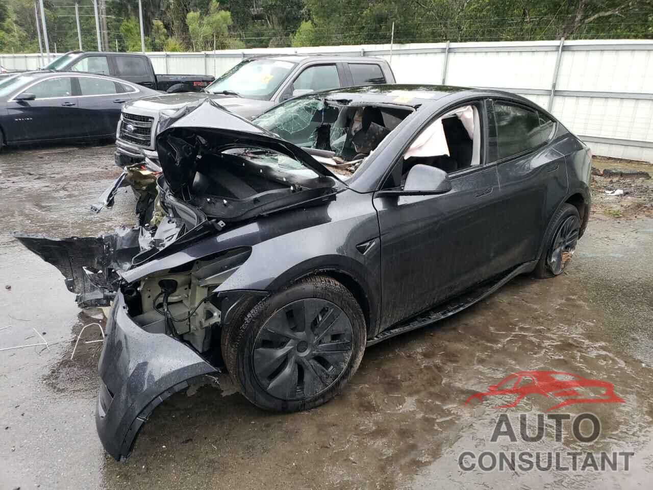 TESLA MODEL Y 2024 - 7SAYGDEE5RA300089