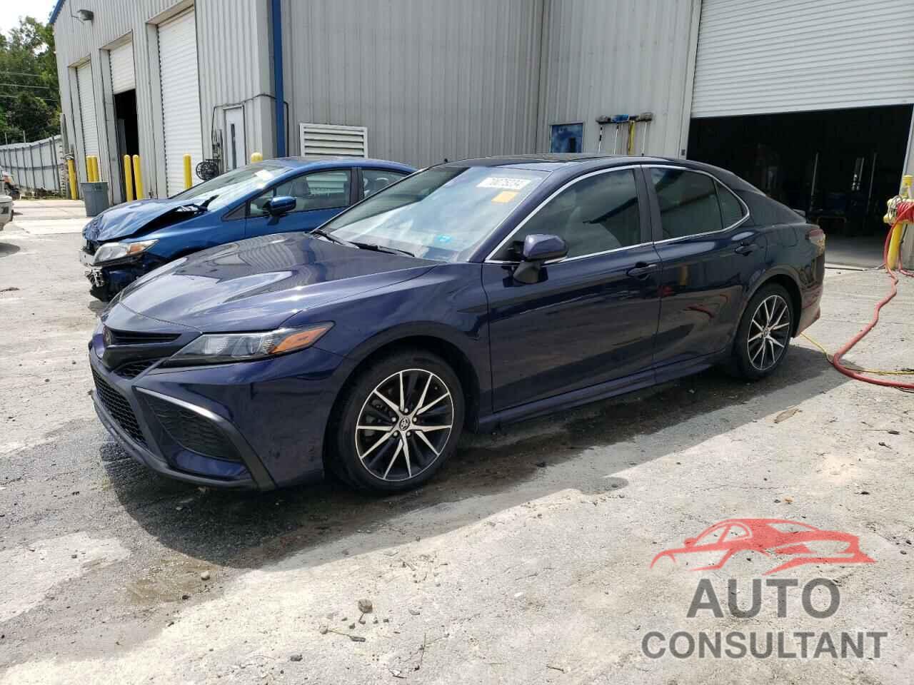 TOYOTA CAMRY 2022 - 4T1T11AK1NU683015