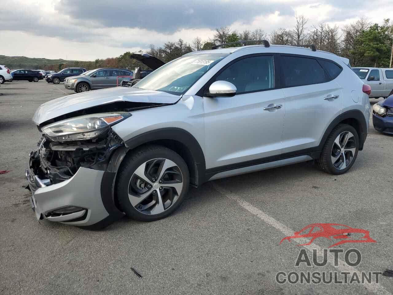 HYUNDAI TUCSON 2017 - KM8J3CA28HU330501