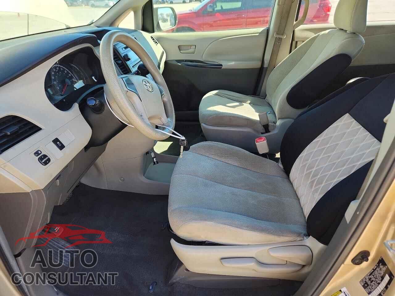 TOYOTA SIENNA 2011 - 5TDKA3DC2BS002344