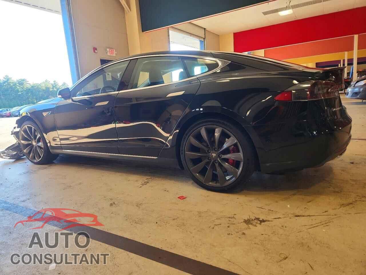 TESLA MODEL S 2014 - 5YJSA1H10EFP55778