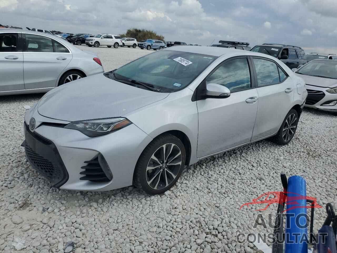 TOYOTA COROLLA 2017 - 5YFBURHE2HP675528