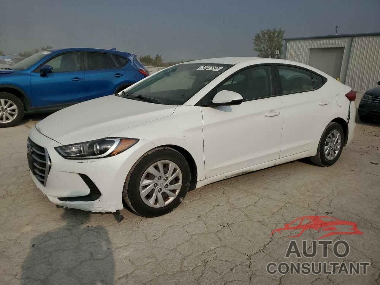 HYUNDAI ELANTRA 2018 - 5NPD74LF0JH348650