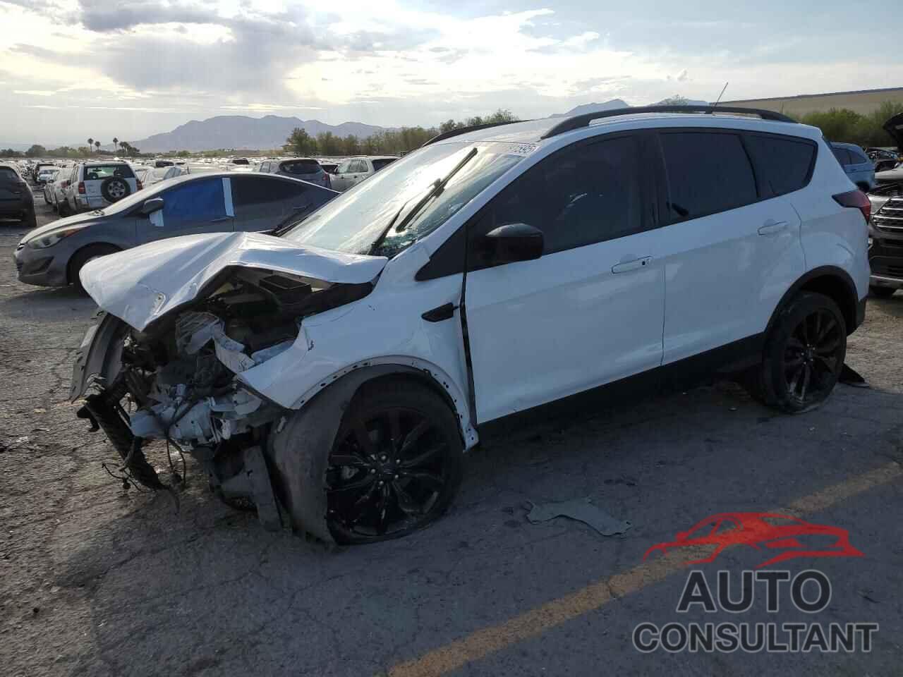 FORD ESCAPE 2019 - 1FMCU0GD8KUA20353