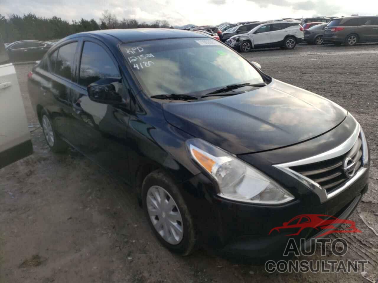 NISSAN VERSA 2018 - 3N1CN7AP8JL854180