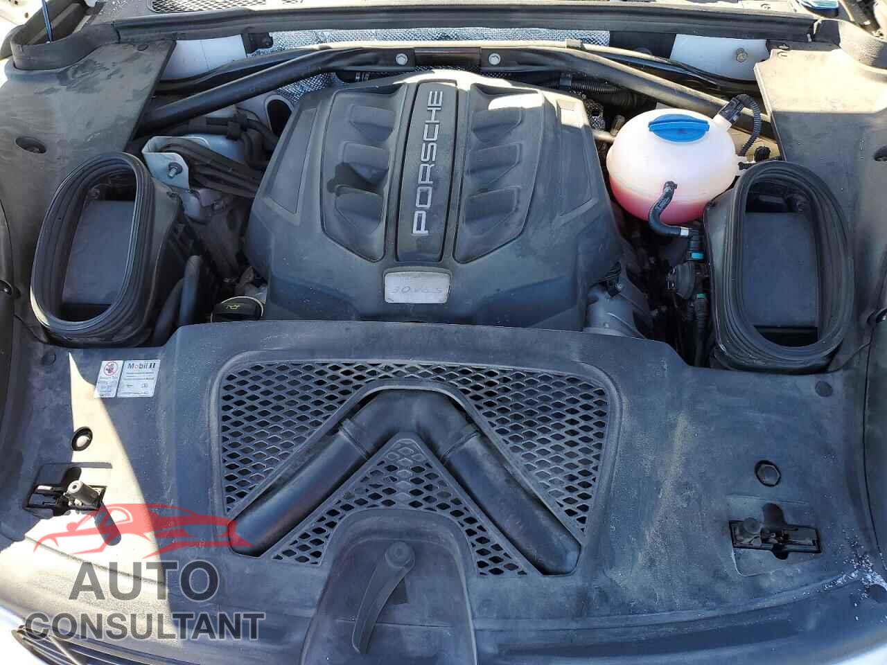 PORSCHE MACAN 2015 - WP1AB2A56FLB50530
