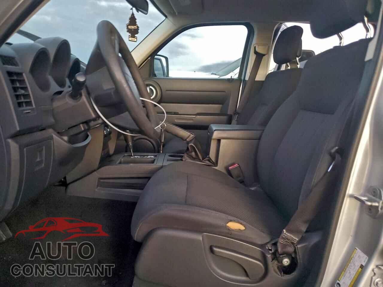 DODGE NITRO 2011 - 1D4PT4GK0BW541833