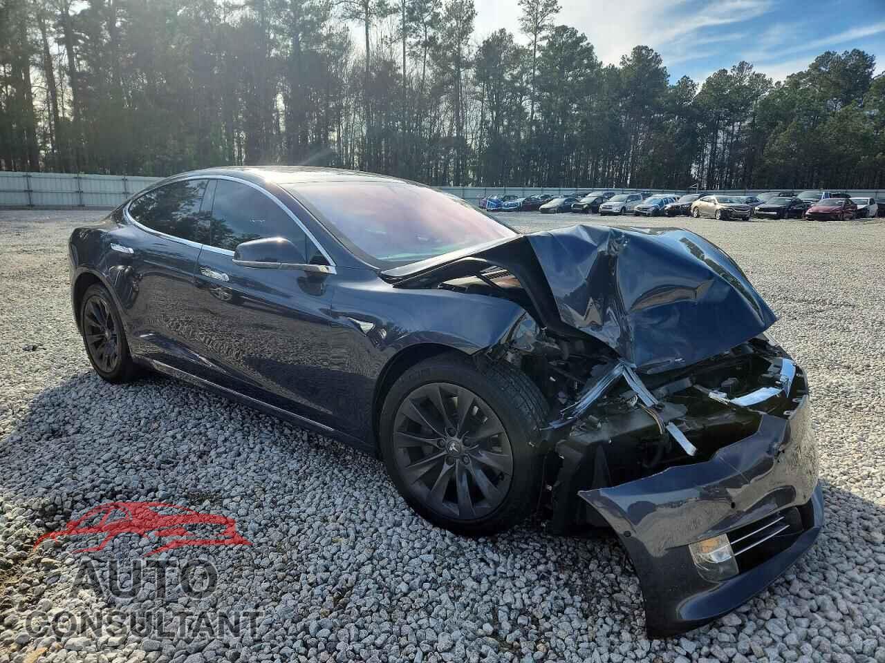 TESLA MODEL S 2017 - 5YJSA1E25HF229194