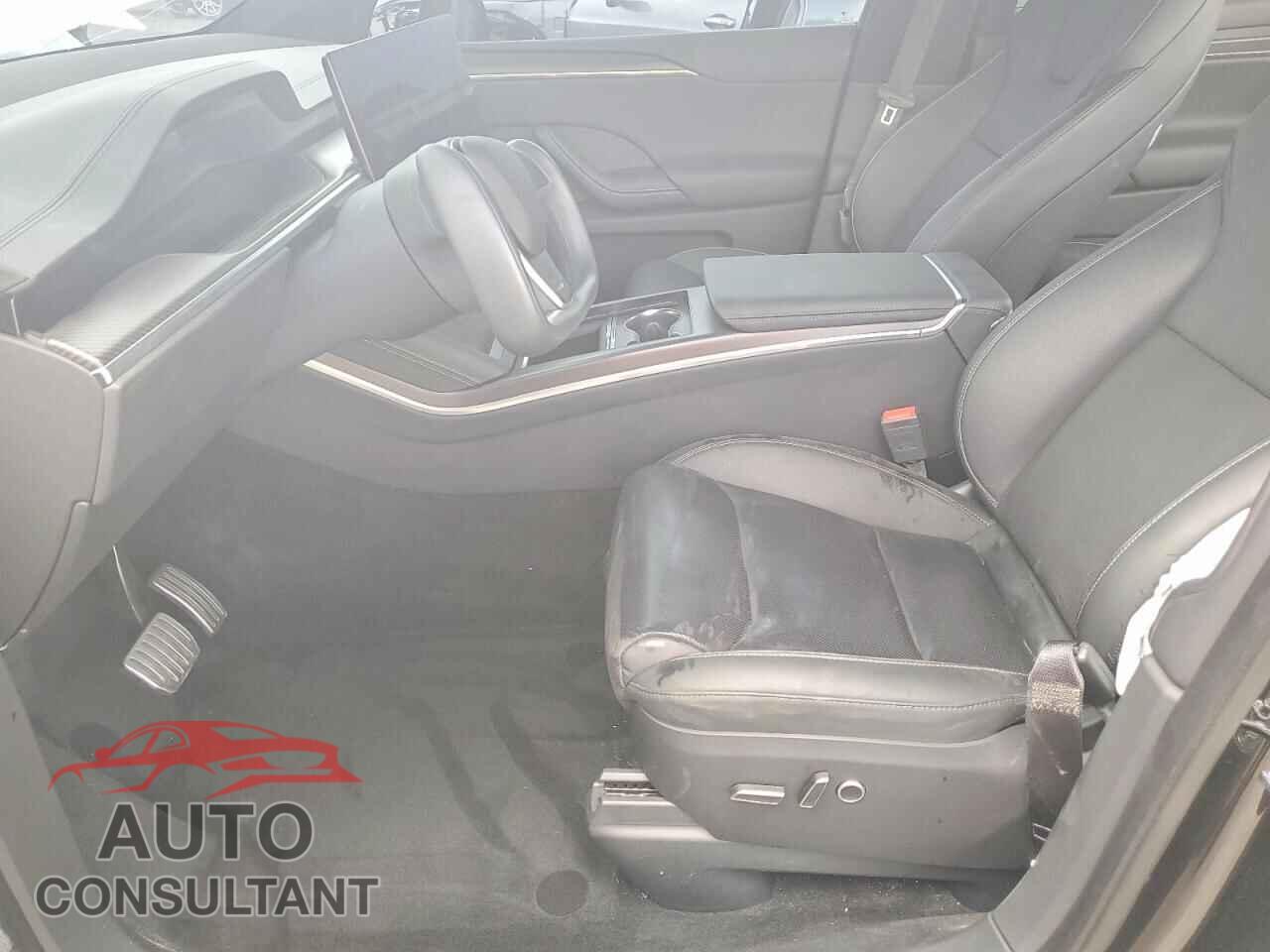 TESLA MODEL X 2024 - 7SAXCBE63RF445655