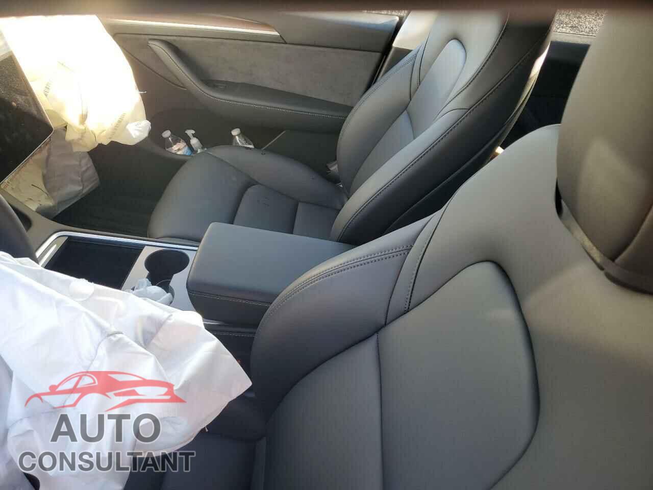 TESLA MODEL Y 2023 - 7SAYGDEE3PF746127
