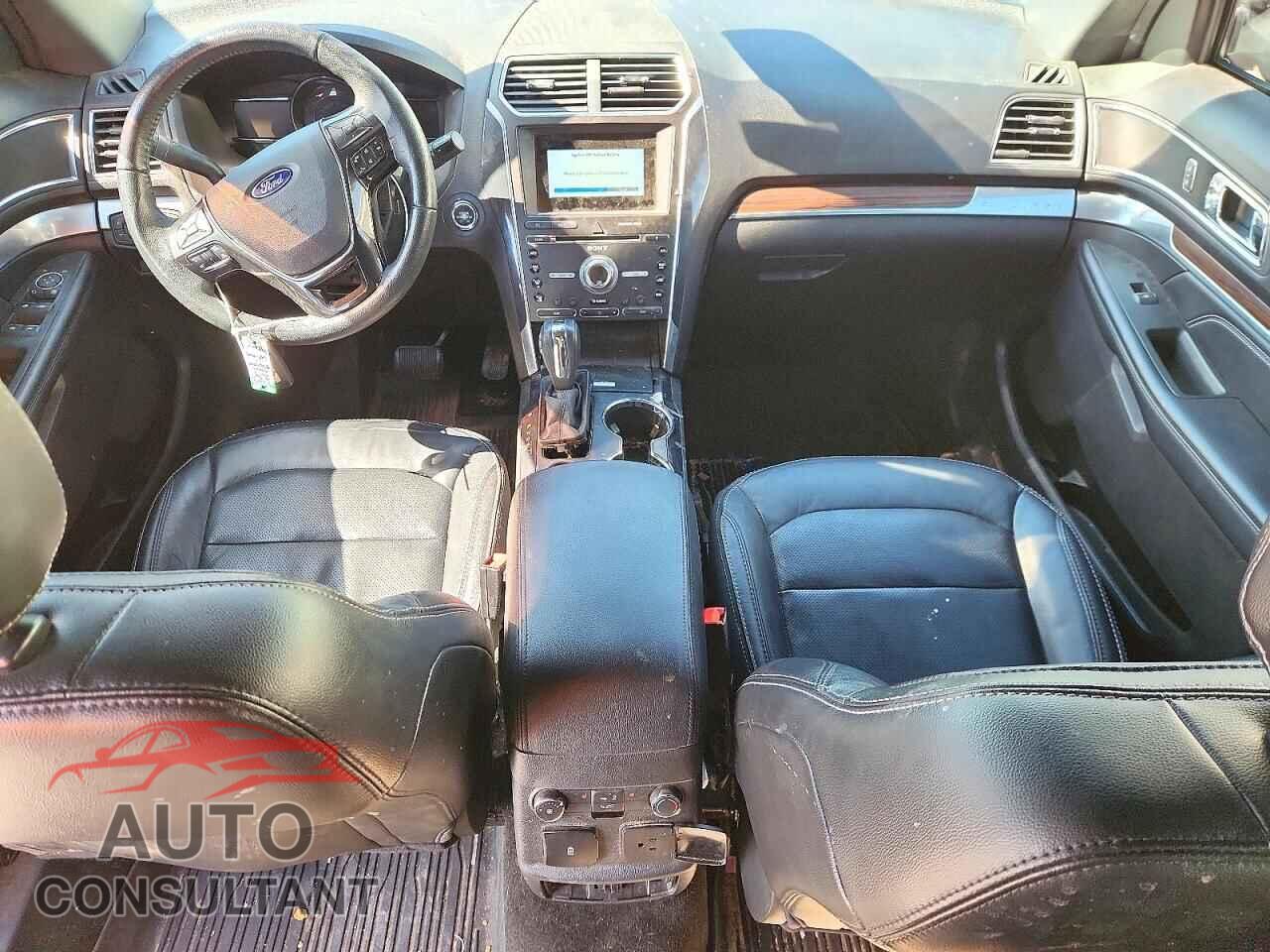 FORD EXPLORER 2018 - 1FM5K7F82JGB39959