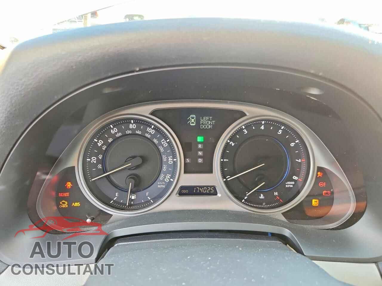 LEXUS IS 2010 - JTHBF5C29A5128015