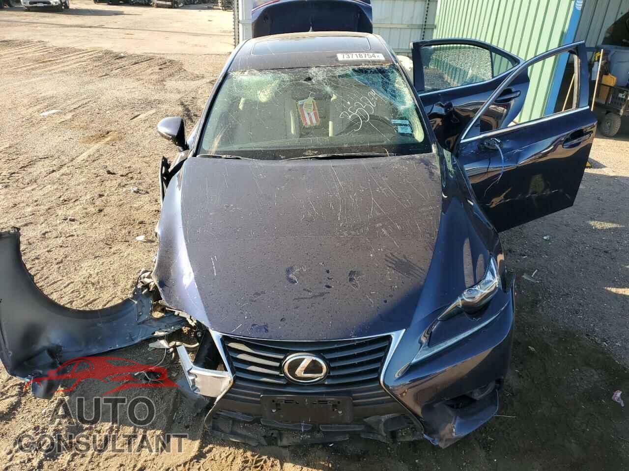 LEXUS IS 2015 - JTHCF1D29F5017578