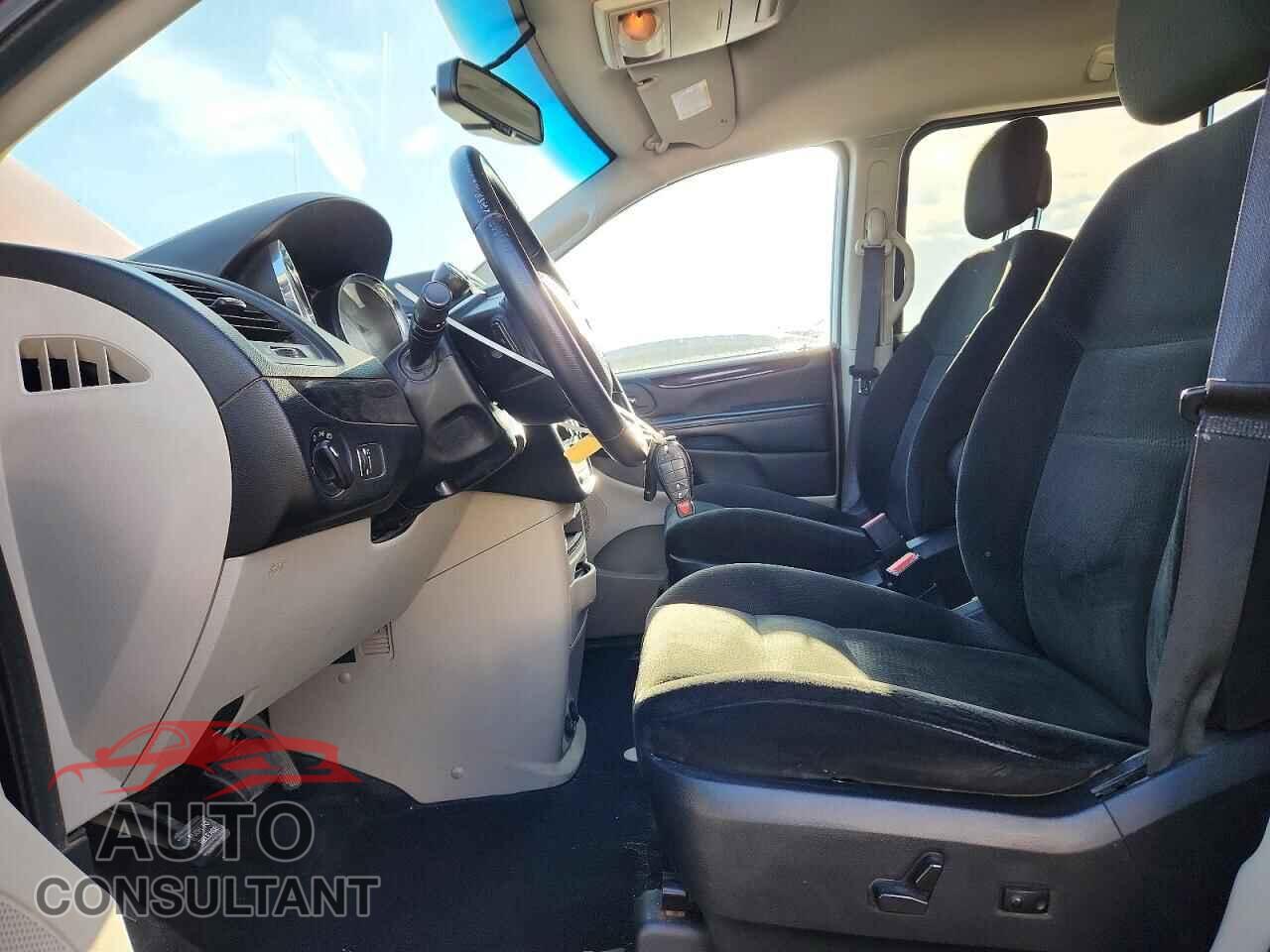 DODGE CARAVAN 2015 - 2C4RDGBG7FR744577