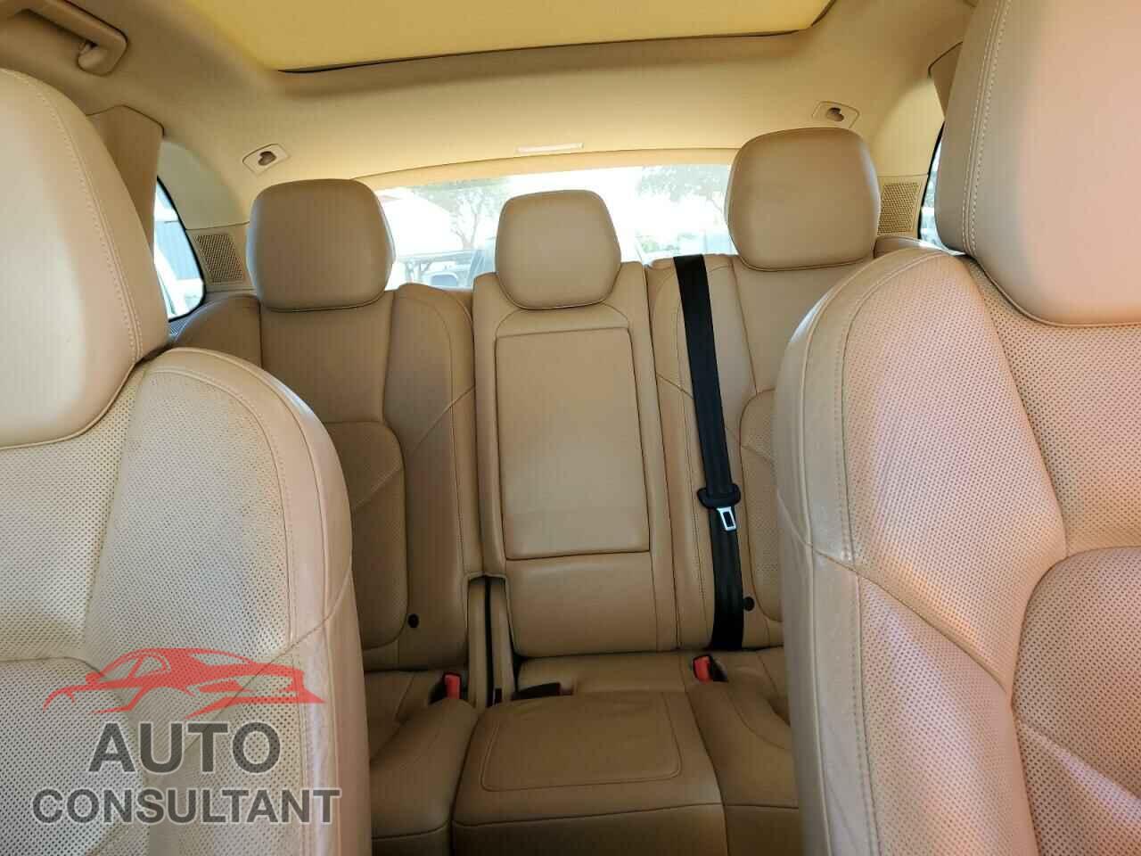 PORSCHE CAYENNE 2013 - WP1AF2A20DLA35767