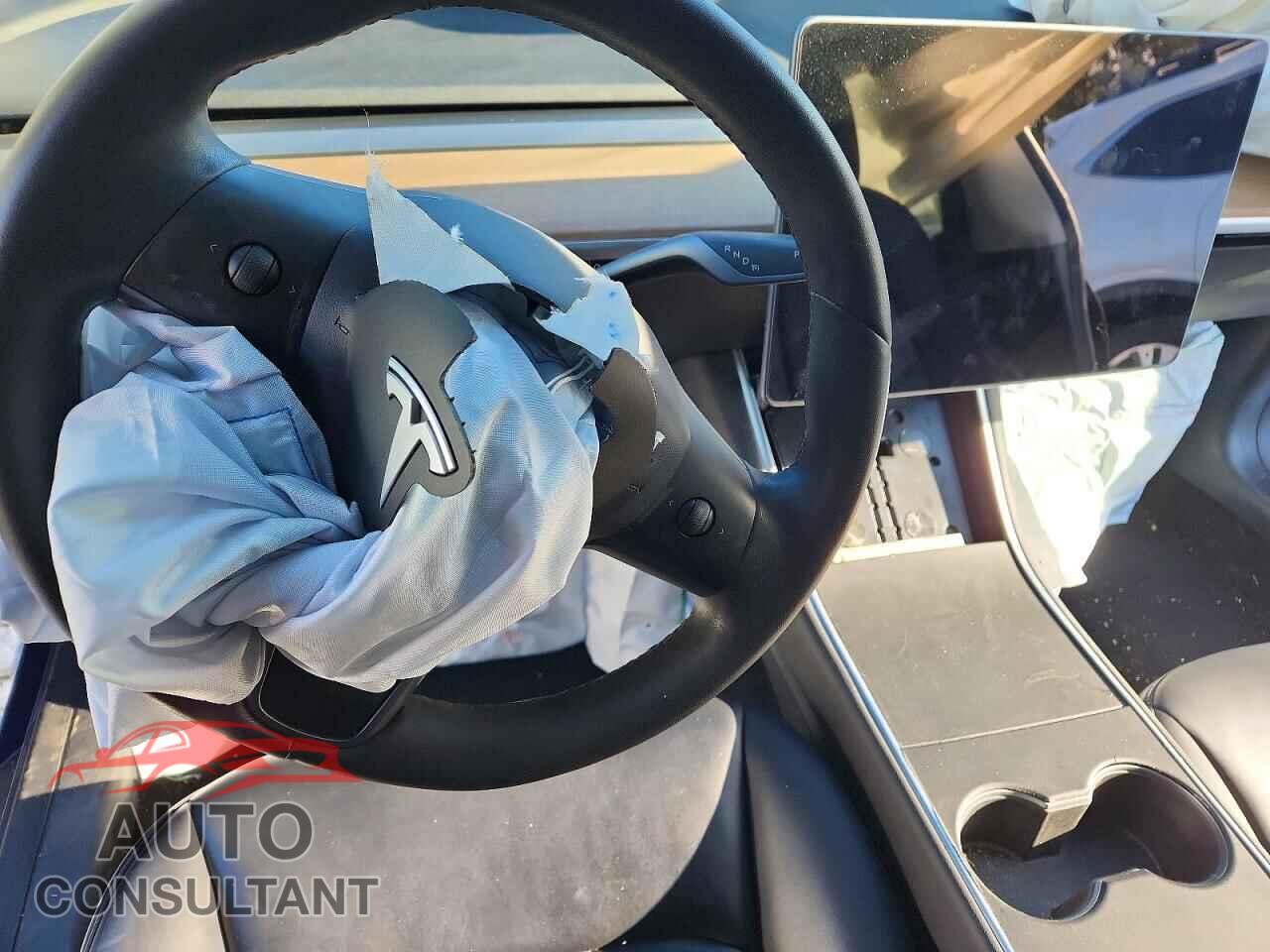 TESLA MODEL 3 2020 - 5YJ3E1EC0LF586874