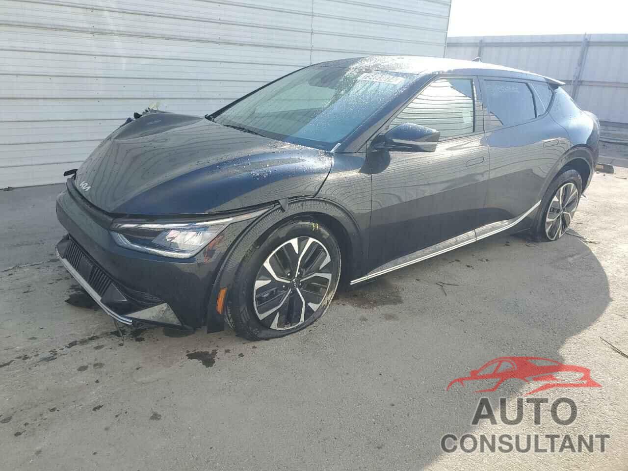 KIA EV6 LIGHT 2023 - KNDC34LA9P5111255