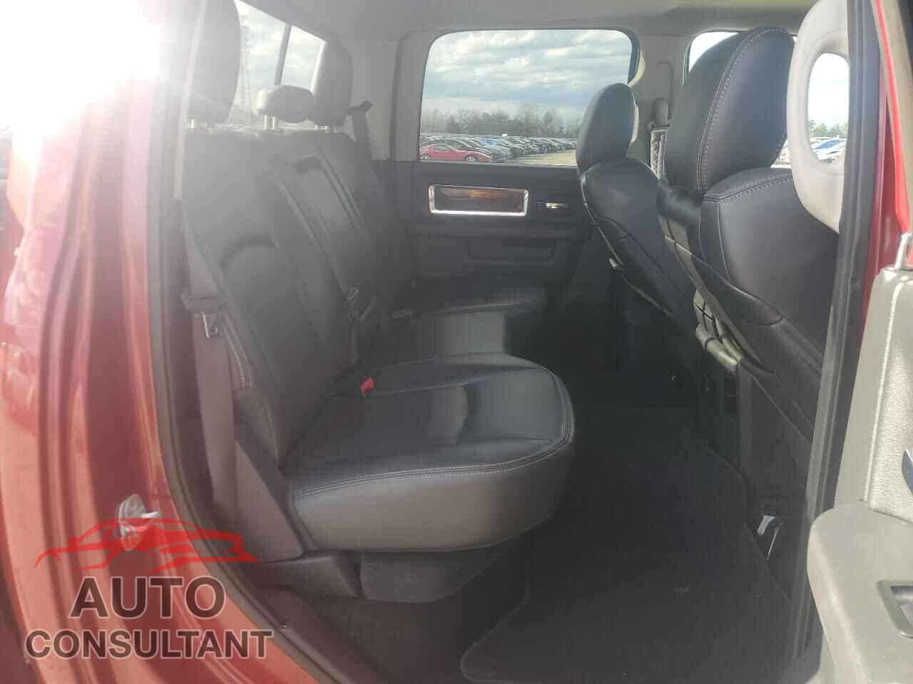 DODGE RAM 1500 2012 - 1C6RD7NT3CS272226