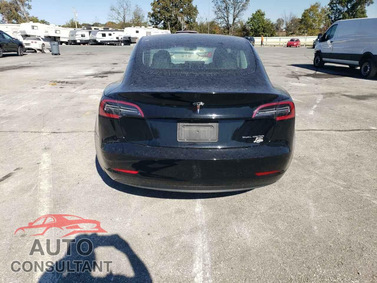 TESLA MODEL 3 2020 - 5YJ3E1EBXLF520582