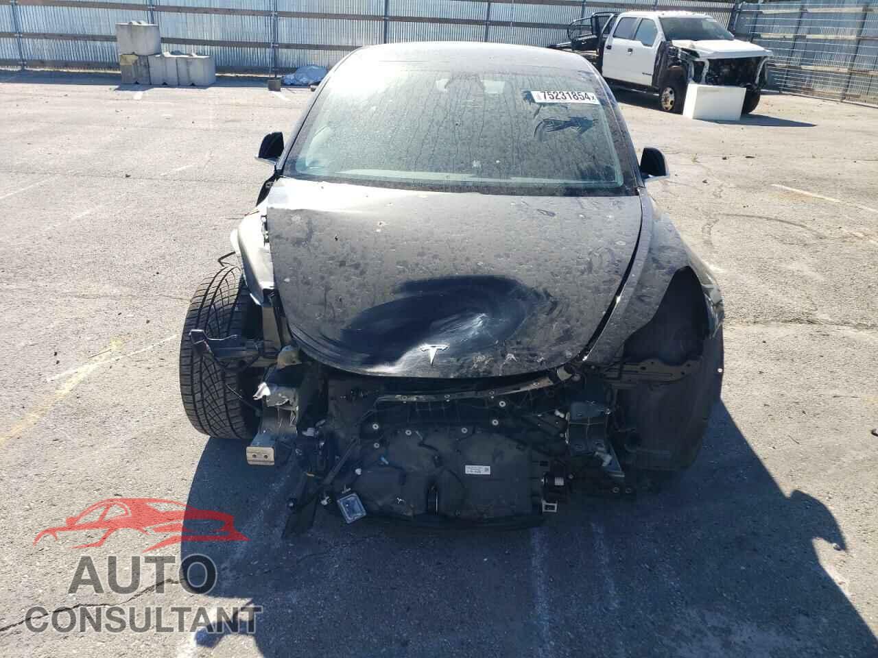 TESLA MODEL 3 2020 - 5YJ3E1EBXLF520582