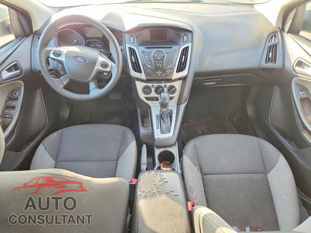 FORD FOCUS 2014 - 1FADP3F27EL457438