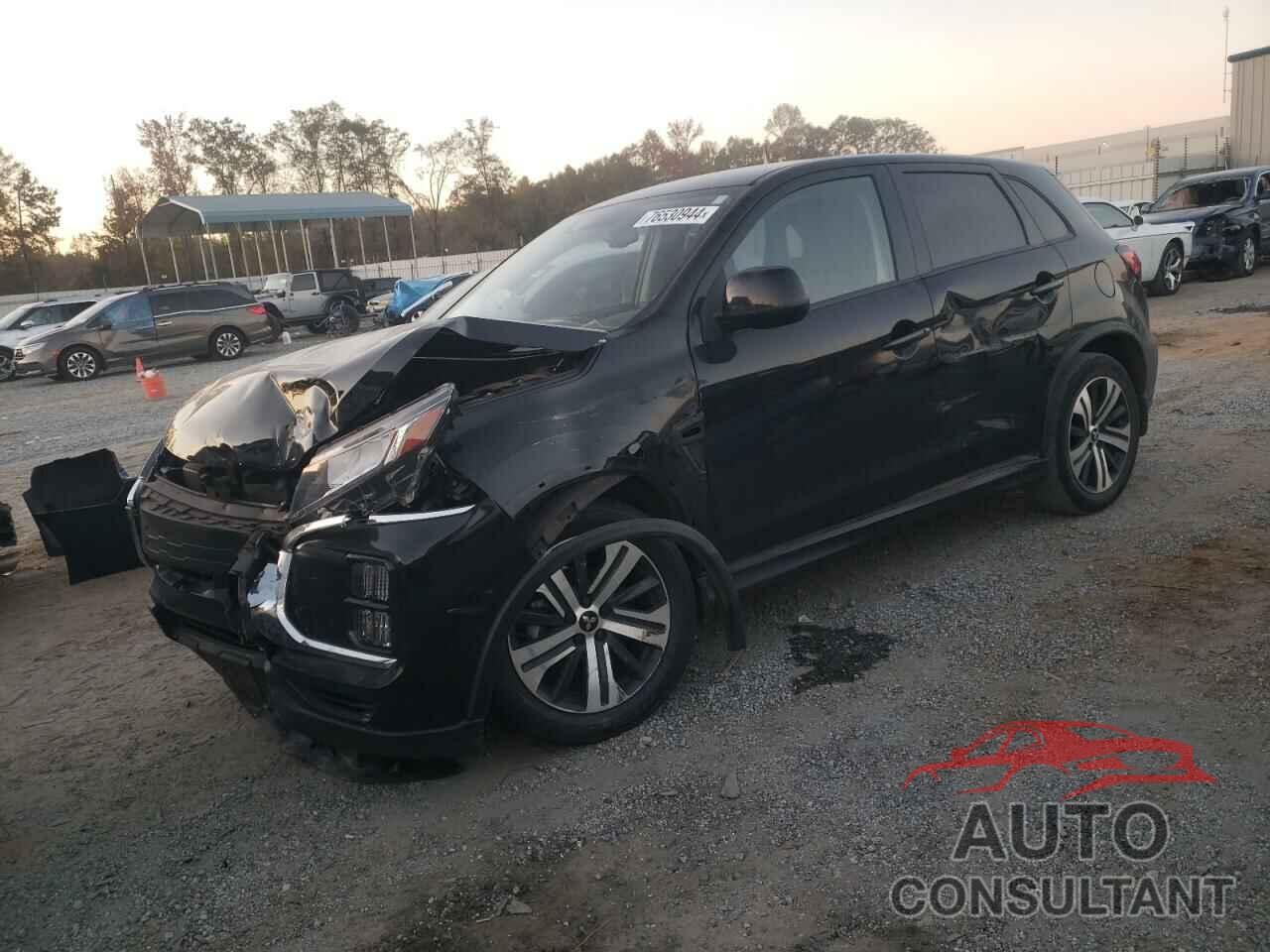 MITSUBISHI OUTLANDER 2023 - JA4ARUAUXPU003116