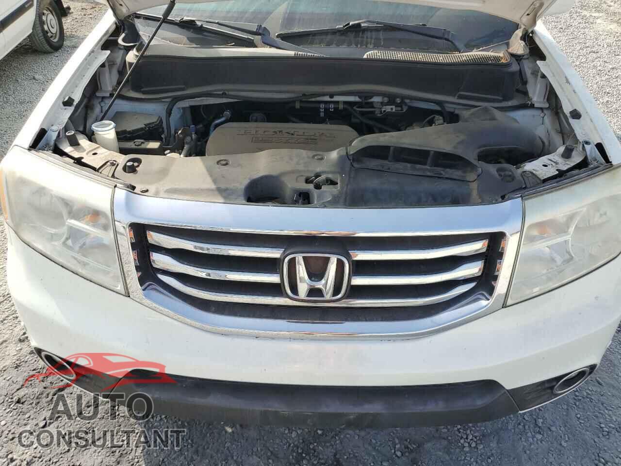 HONDA PILOT 2013 - 5FNYF3H99DB030658