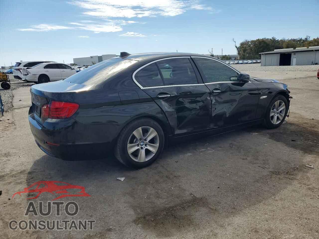 BMW 5 SERIES 2012 - WBAXG5C59CDX03797