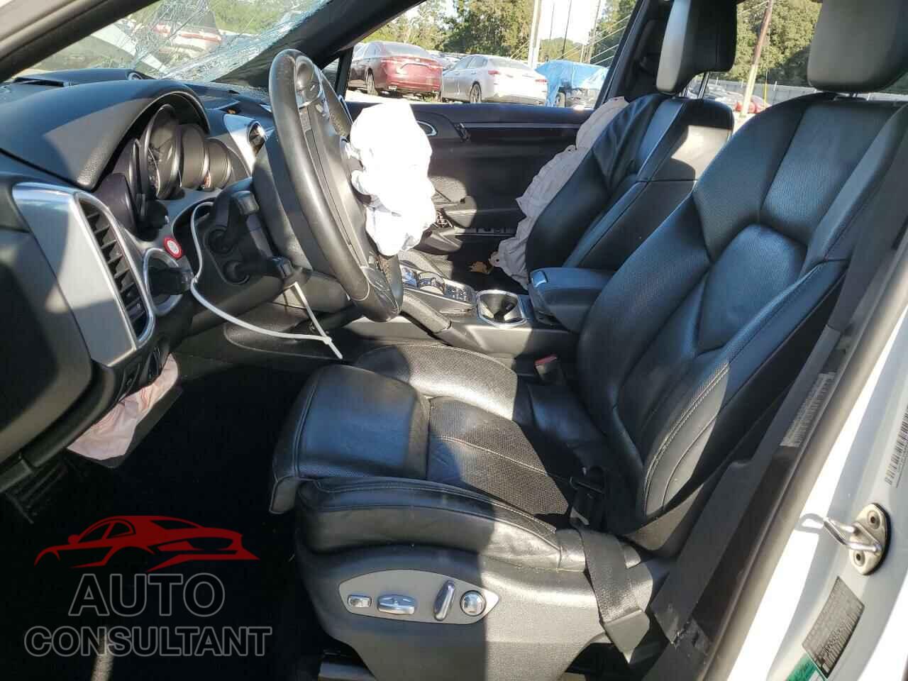 PORSCHE CAYENNE 2013 - WP1AA2A24DLA01801