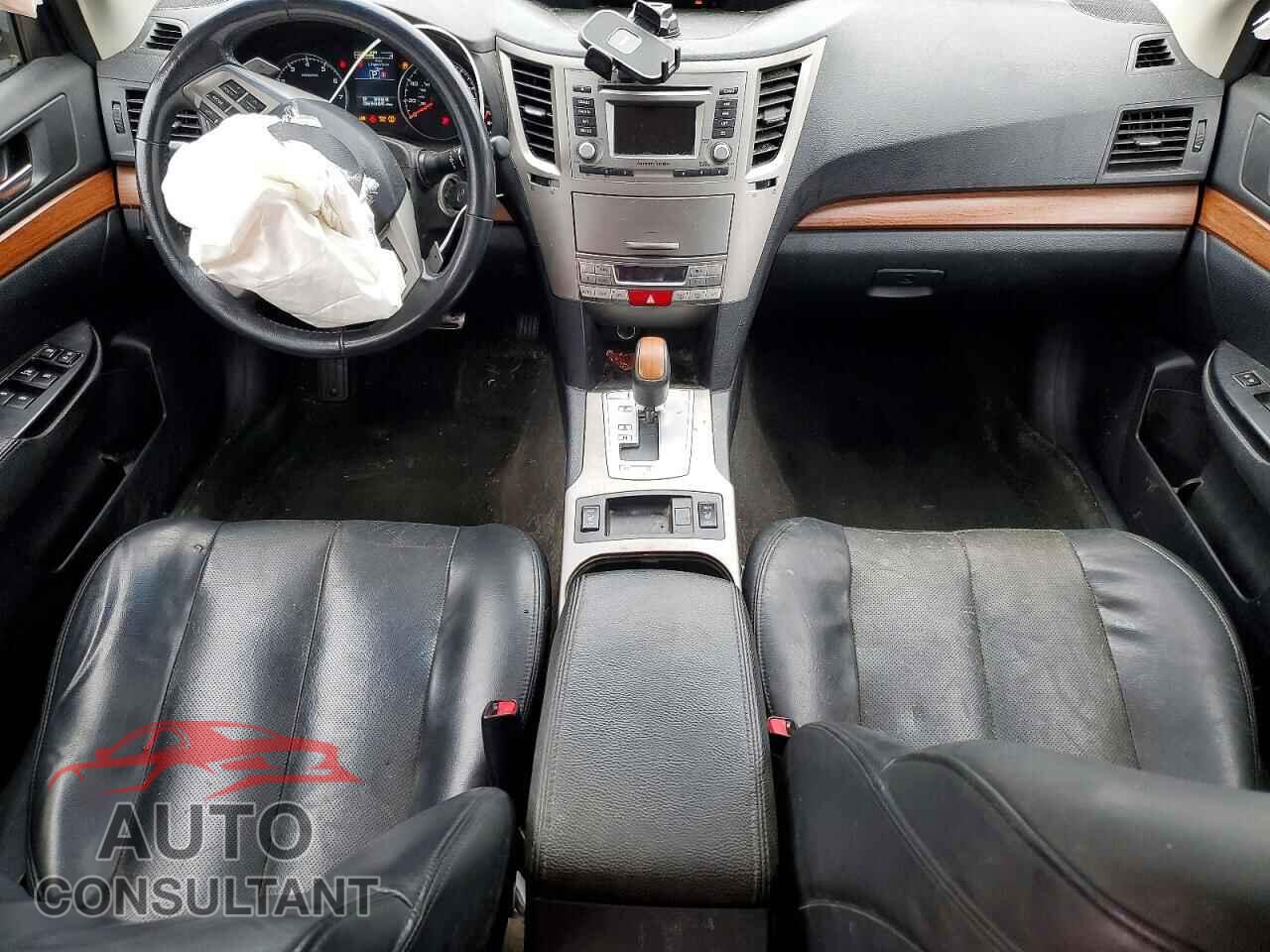 SUBARU OUTBACK 2014 - 4S4BRBLC2E3214604