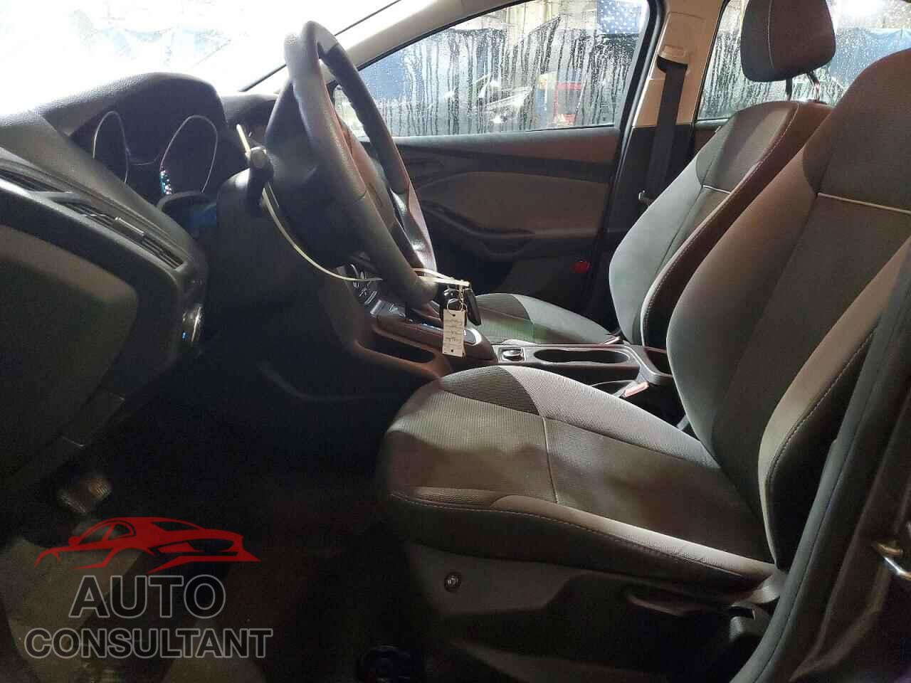 FORD FOCUS 2013 - 1FADP3E25DL200052