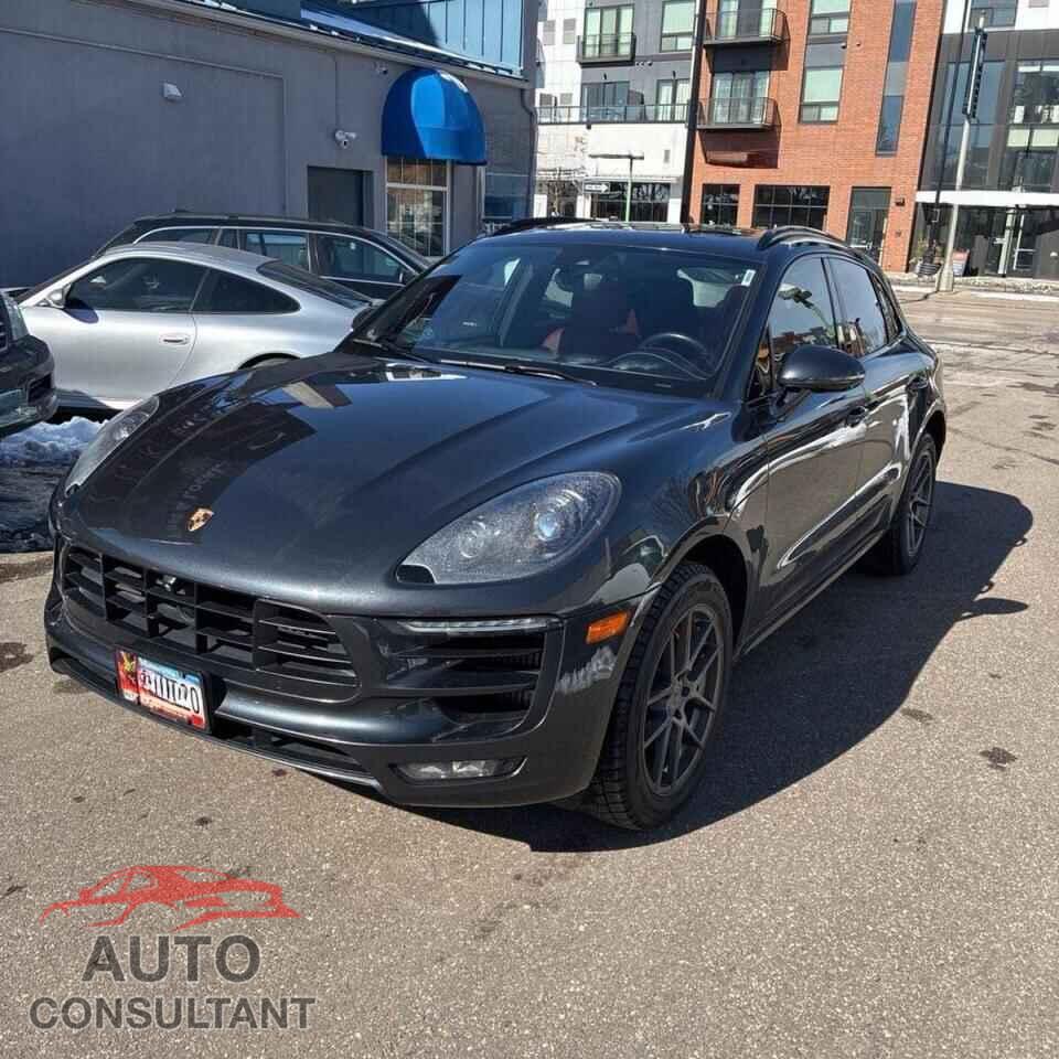 PORSCHE MACAN 2017 - WP1AG2A54HLB52152