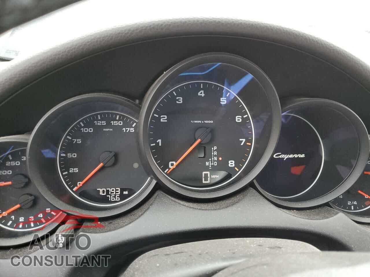 PORSCHE CAYENNE 2016 - WP1AA2A26GLA05174