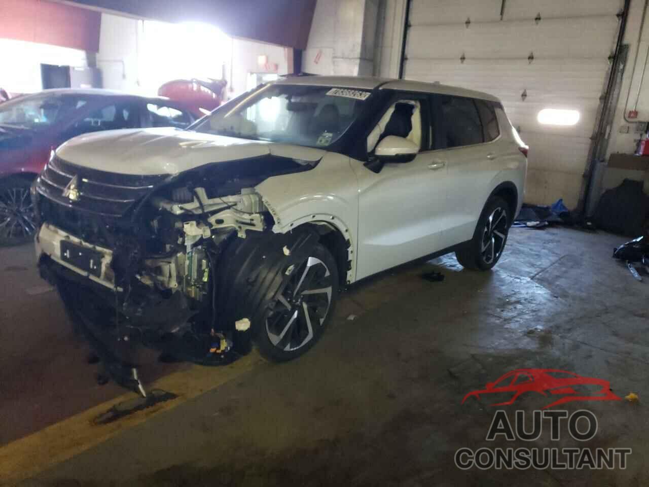 MITSUBISHI OUTLANDER 2023 - JA4J4UA89PZ033017