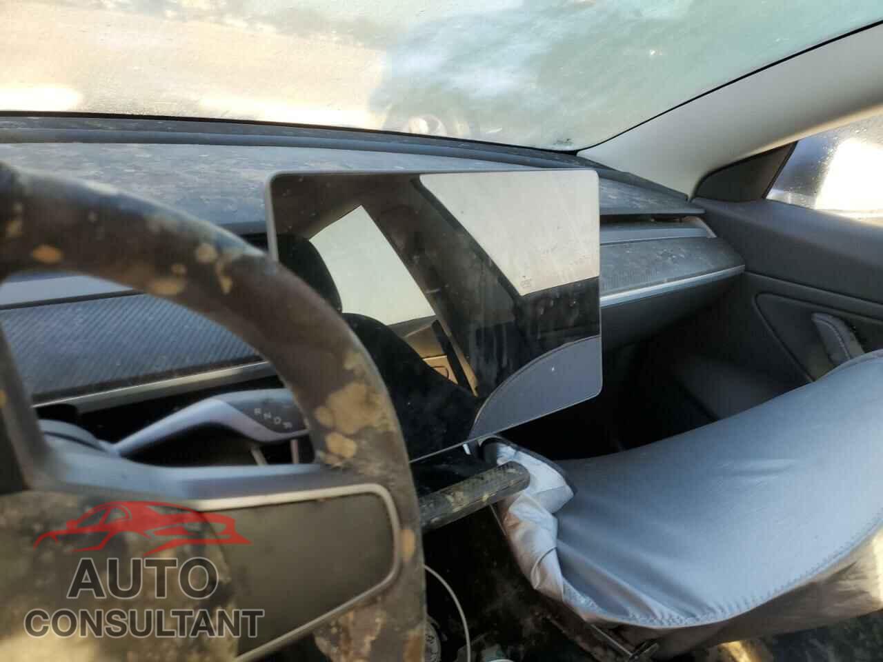 TESLA MODEL 3 2019 - 5YJ3E1EB5KF452142