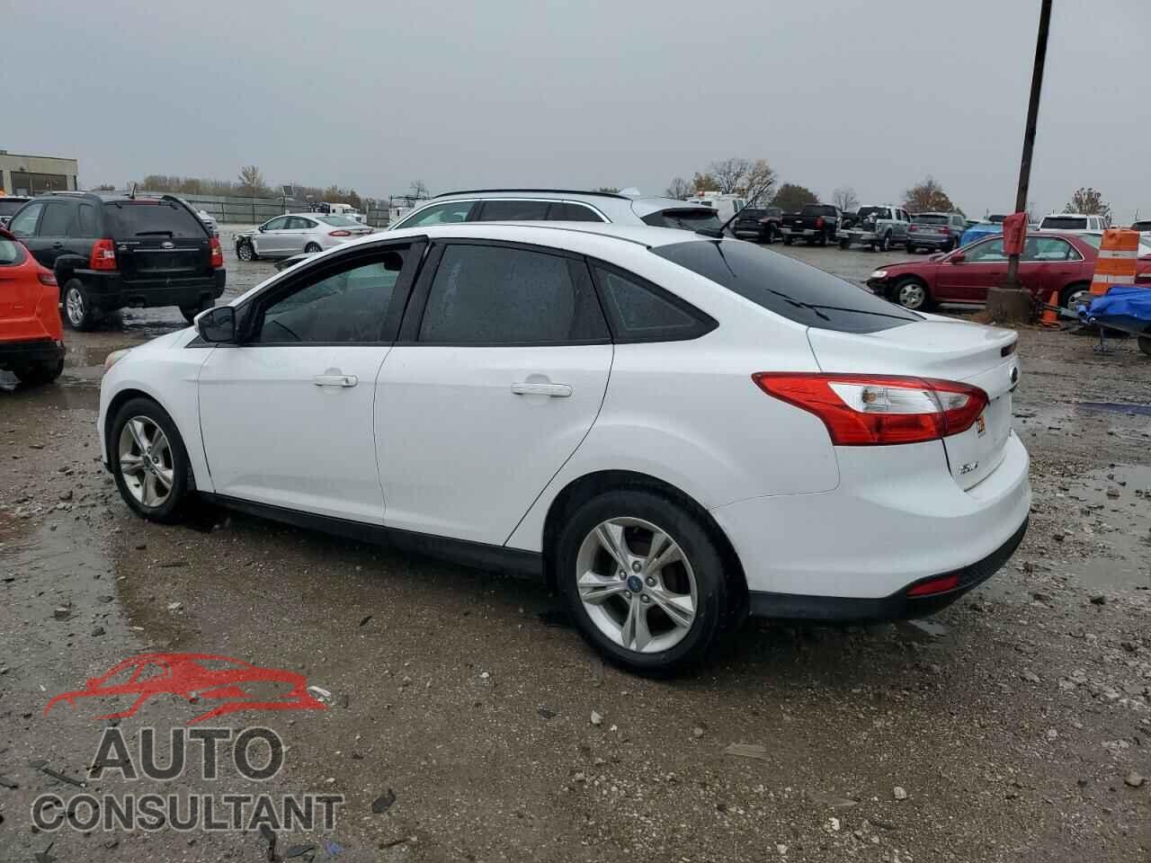 FORD FOCUS 2014 - 1FADP3F21EL301072