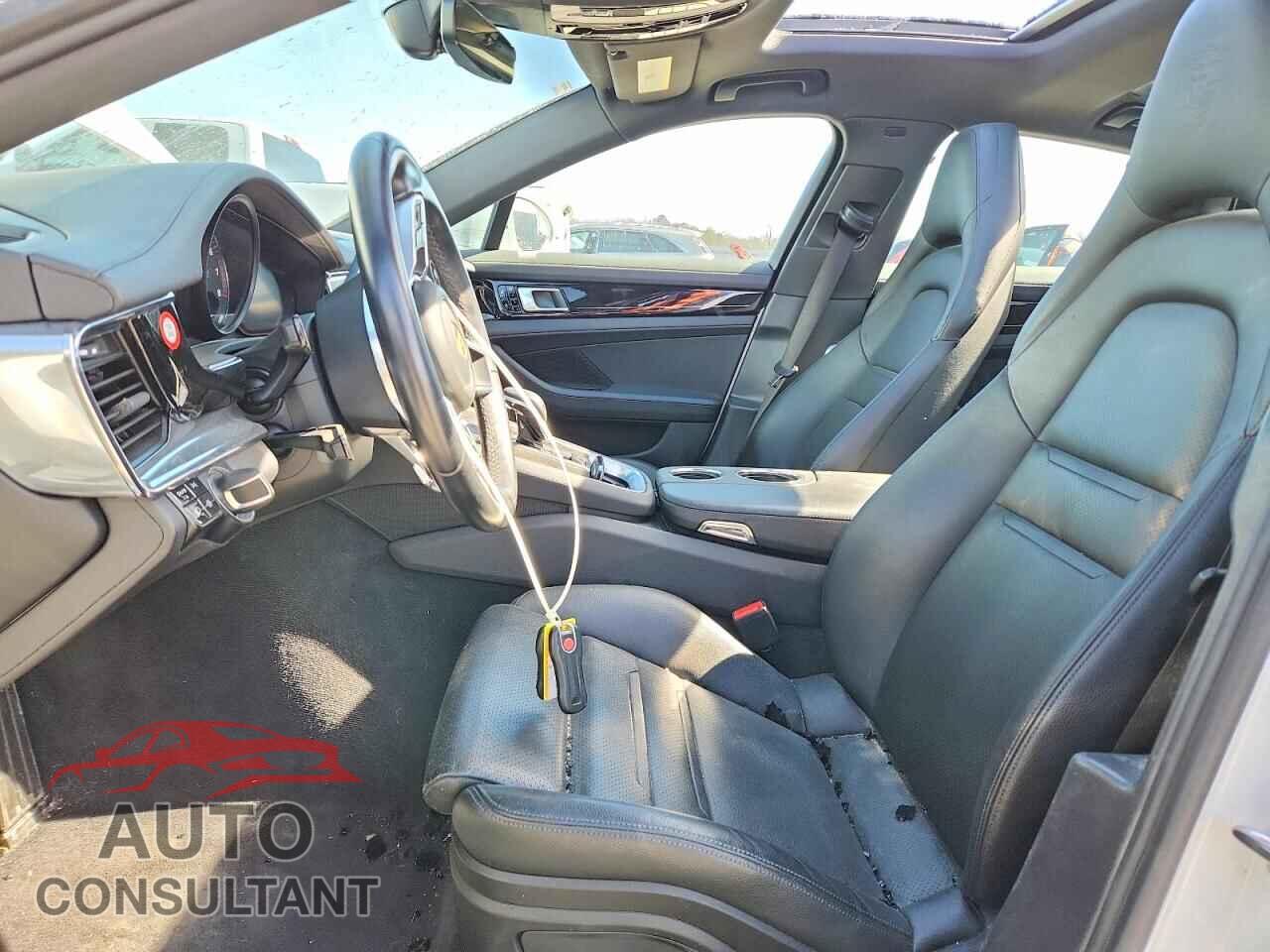PORSCHE PANAMERA 2020 - WP0AE2A79LL132495