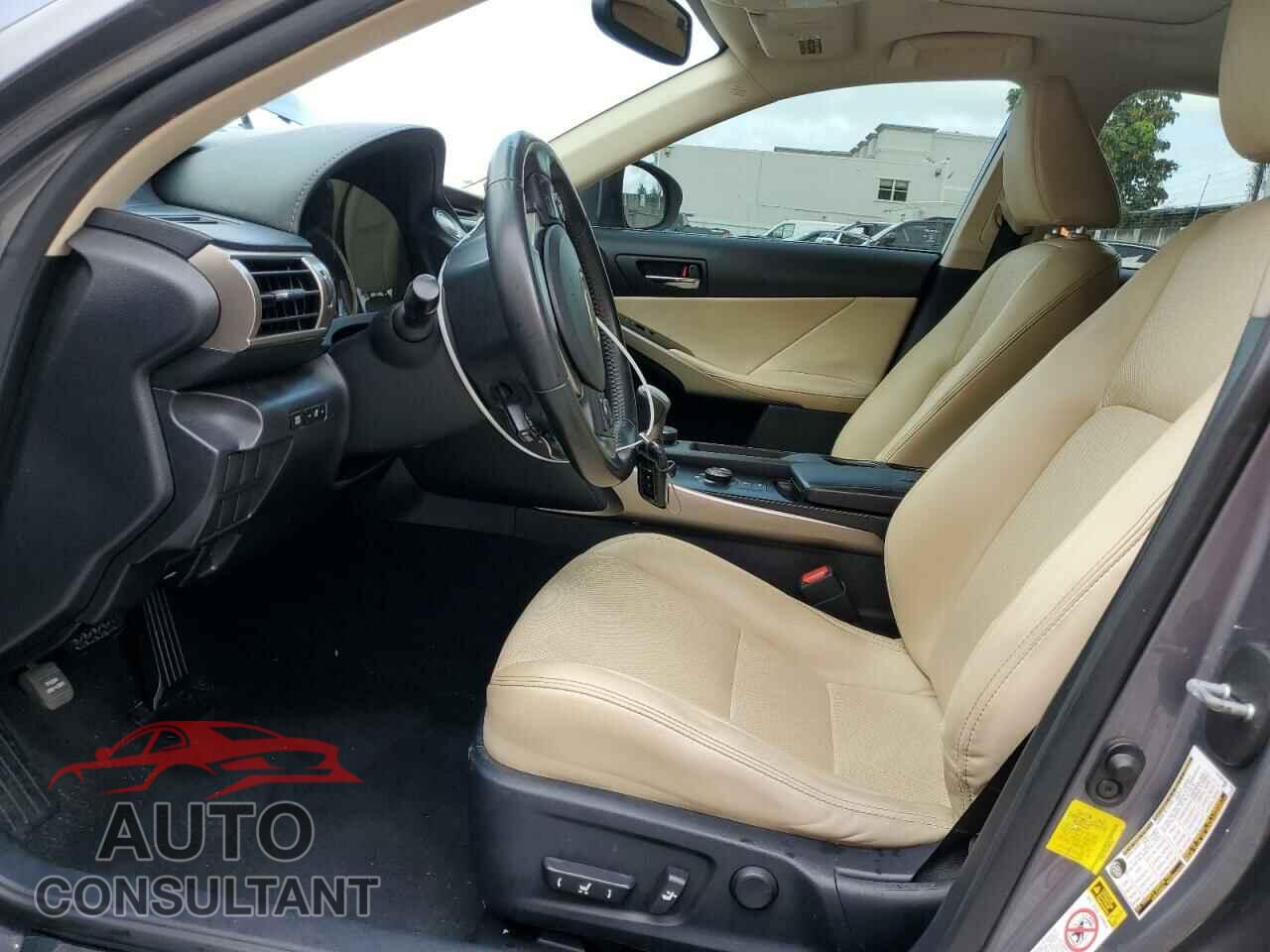 LEXUS IS 2015 - JTHBF1D25F5055627