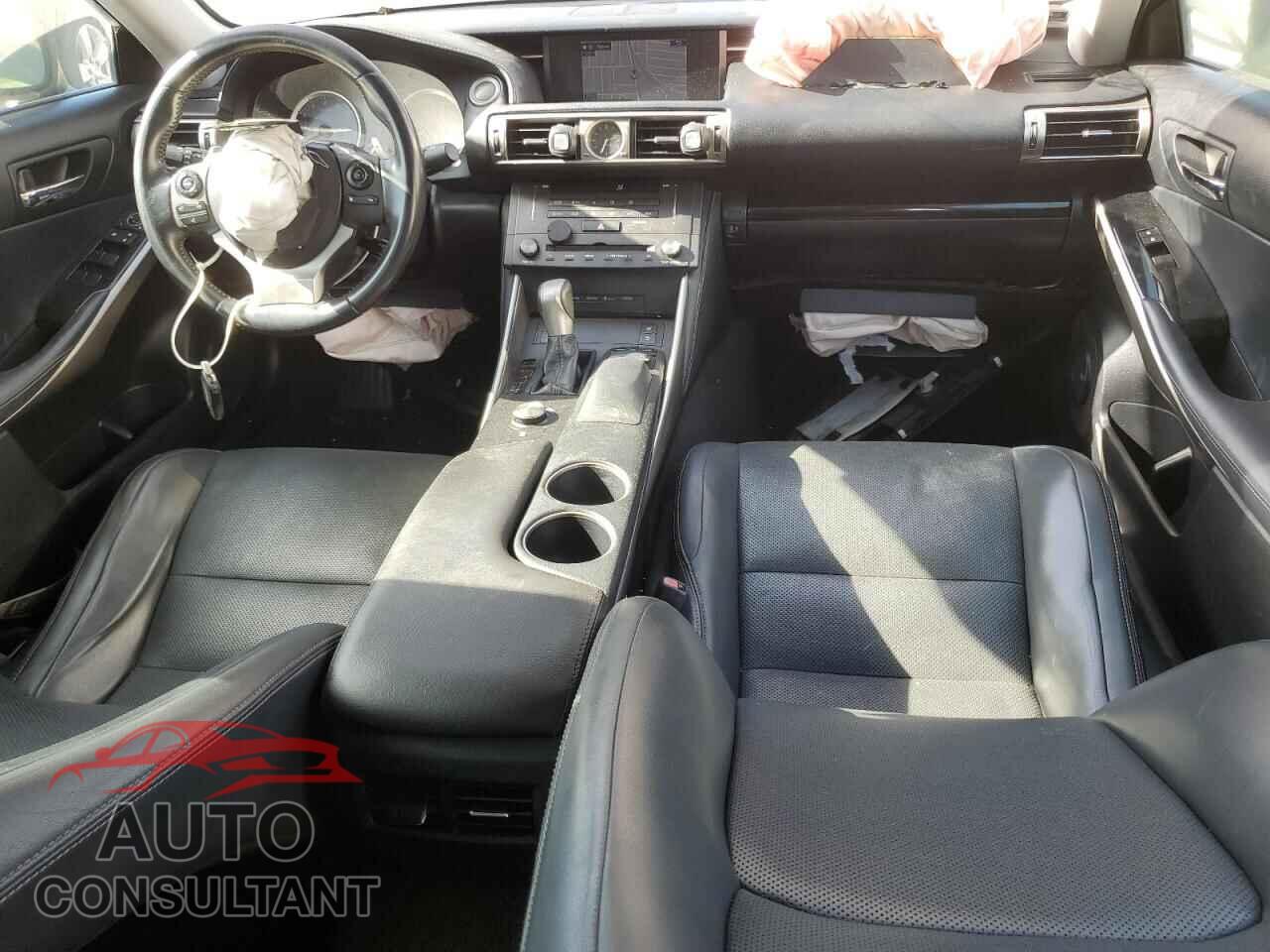 LEXUS IS 2015 - JTHBF1D29F5050902